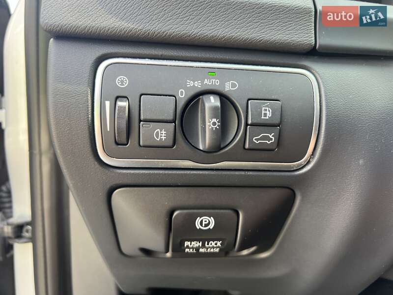 Седан Volvo S60 2014 в Киеве фото 22 Седан Volvo S60 2014 в Киеве