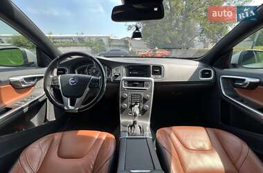 Седан Volvo S60 2014 в 