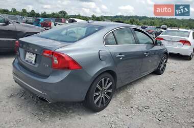Седан Volvo S60 2017 в 