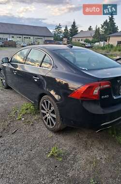 Седан Volvo S60 2016 в 