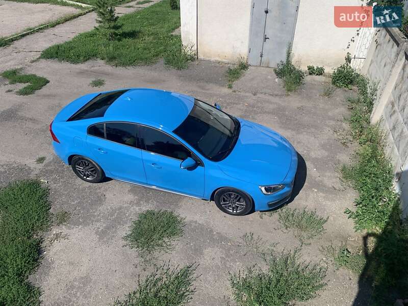 Седан Volvo S60 2013 в Кропивницком