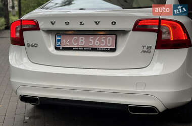 Седан Volvo S60 2013 в 