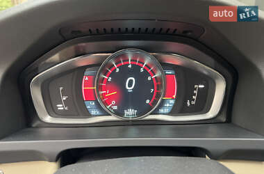 Седан Volvo S60 2013 в 