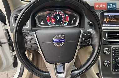 Седан Volvo S60 2013 в 