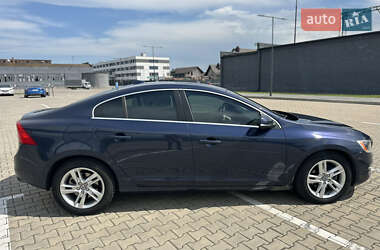 Седан Volvo S60 2014 в 