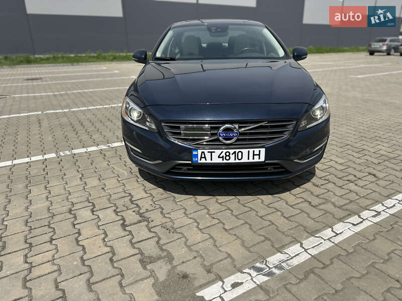 Седан Volvo S60 2014 в Ивано-Франковске