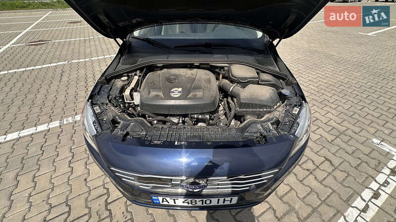 Седан Volvo S60 2014 в Ивано-Франковске