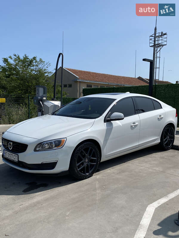 Volvo S60 2015