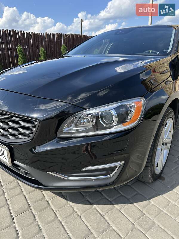 Седан Volvo S60 2014 в Тернополе