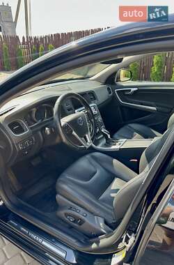 Седан Volvo S60 2014 в Тернополе