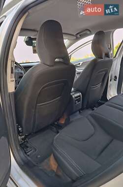 Седан Volvo S60 2016 в 