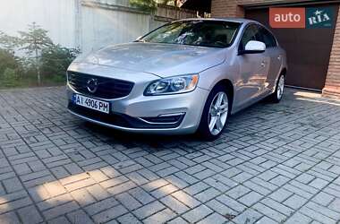 Седан Volvo S60 2014 в Киеве