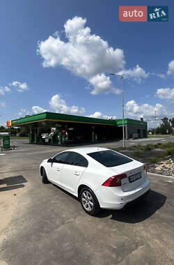 Седан Volvo S60 2011 в 