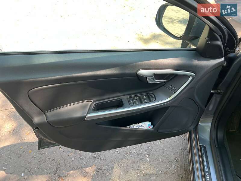 Седан Volvo S60 2016 в Днепре фото 9 Седан Volvo S60 2016 в Днепре