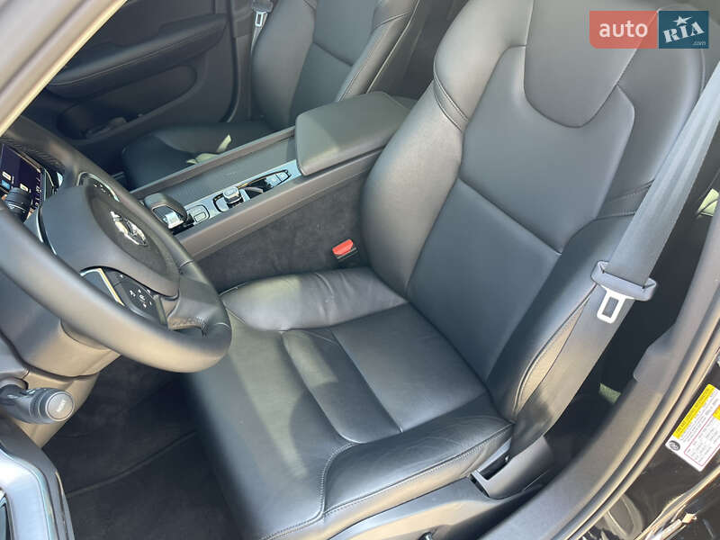 Седан Volvo S60 2024 в Киеве