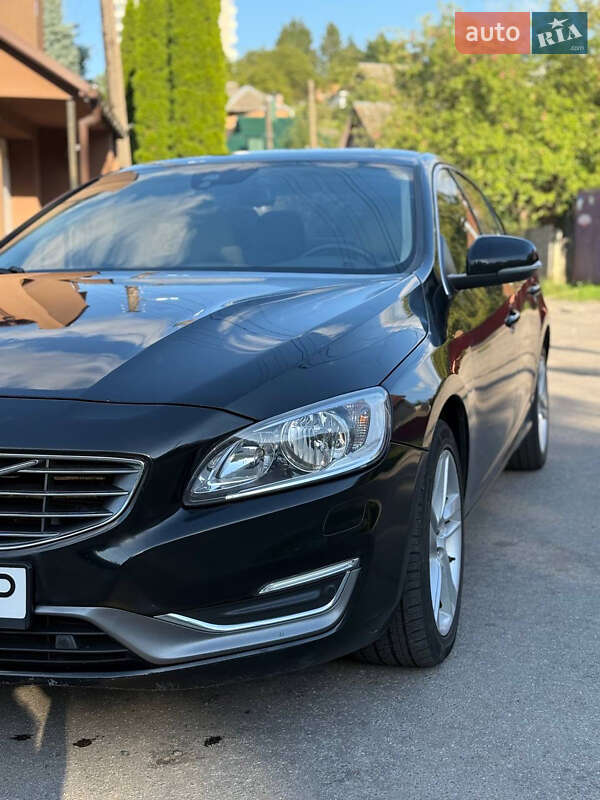 Седан Volvo S60 2013 в Виннице