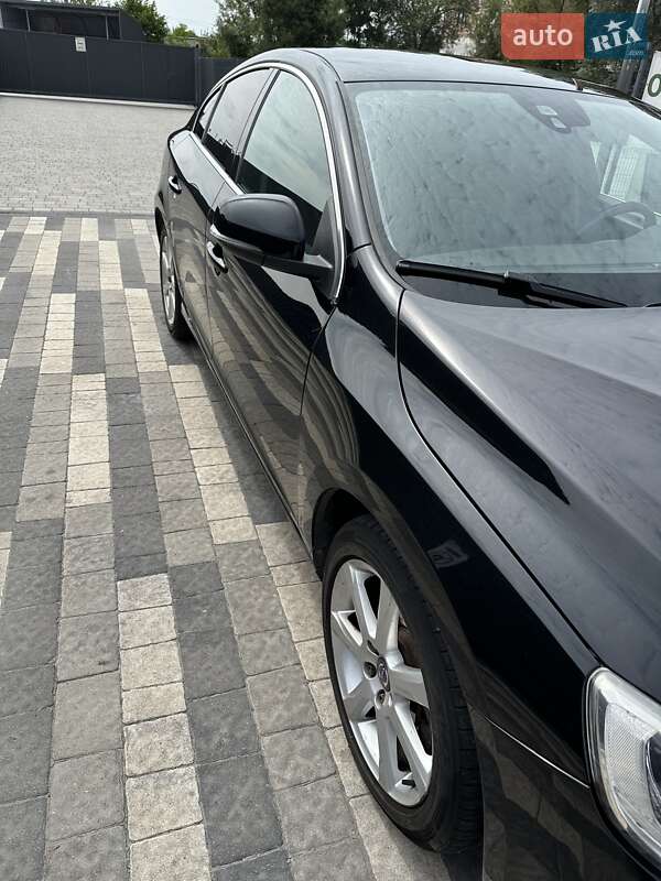 Седан Volvo S60 2017 в Львове