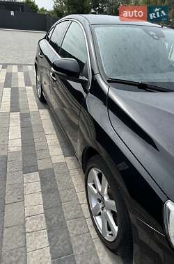 Седан Volvo S60 2017 в 