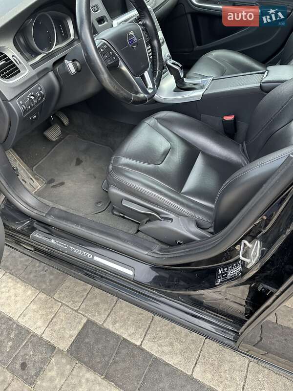 Седан Volvo S60 2017 в Львові фото 12 Седан Volvo S60 2017 в Львові