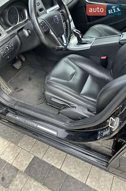 Седан Volvo S60 2017 в 