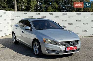 Седан Volvo S60 2015 в Луцке