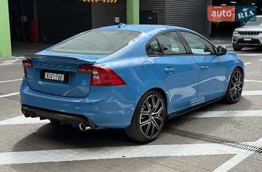 Седан Volvo S60 2017 в 