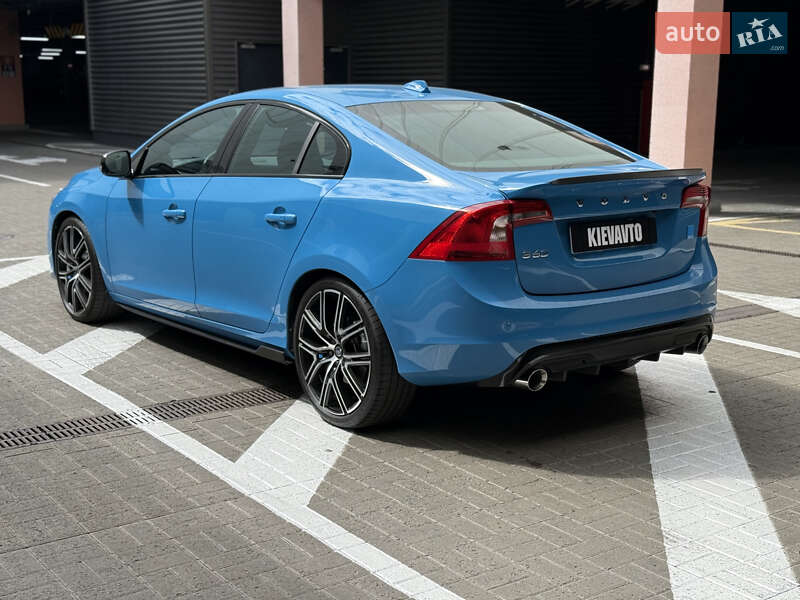 Седан Volvo S60 2017 в Киеве