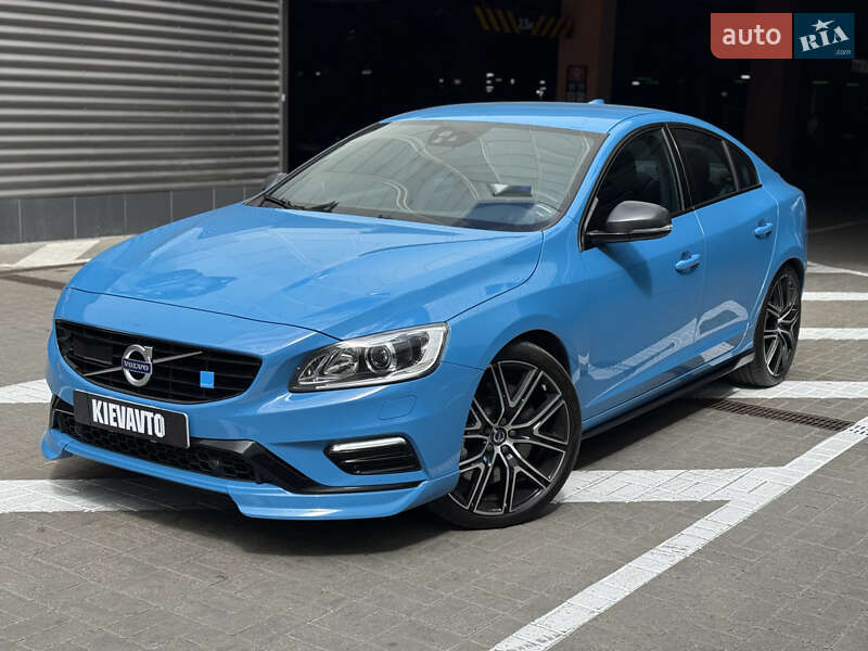 Седан Volvo S60 2017 в Киеве