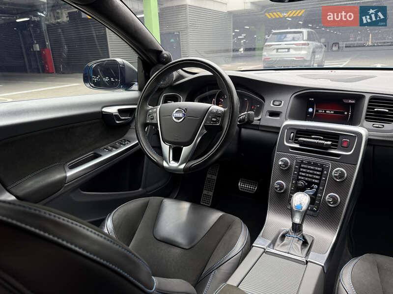Седан Volvo S60 2017 в Киеве