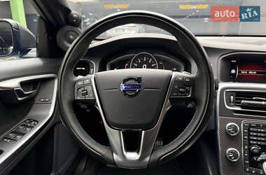 Седан Volvo S60 2017 в 