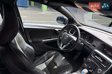 Седан Volvo S60 2017 в 