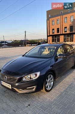 Седан Volvo S60 2015 в Вінниці