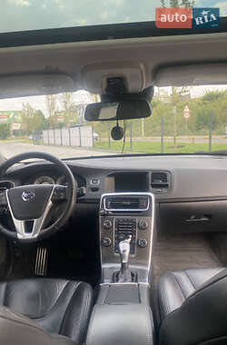 Седан Volvo S60 2012 в 