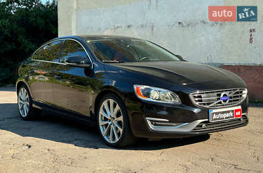 Седан Volvo S60 2017 в 