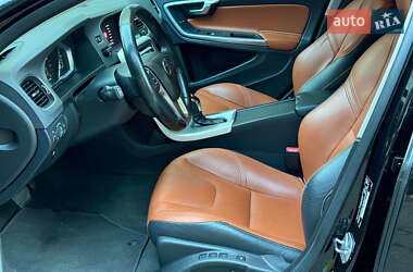 Седан Volvo S60 2017 в 