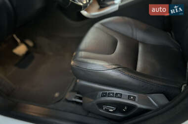 Седан Volvo S60 2015 в 