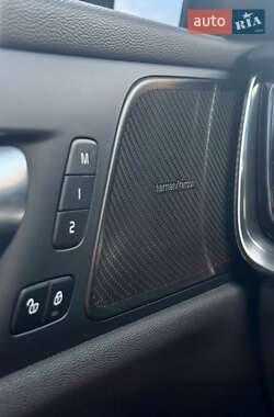 Седан Volvo S60 2023 в 