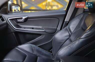 Седан Volvo S60 2013 в 
