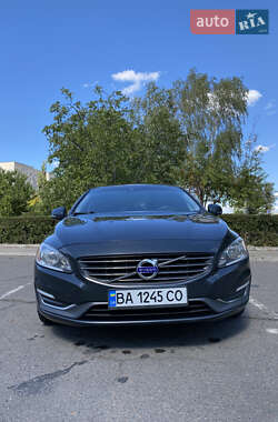 Седан Volvo S60 2013 в 