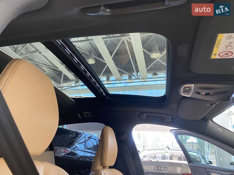 Седан Volvo S60 2019 в Одессе