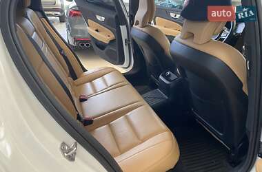 Седан Volvo S60 2019 в 