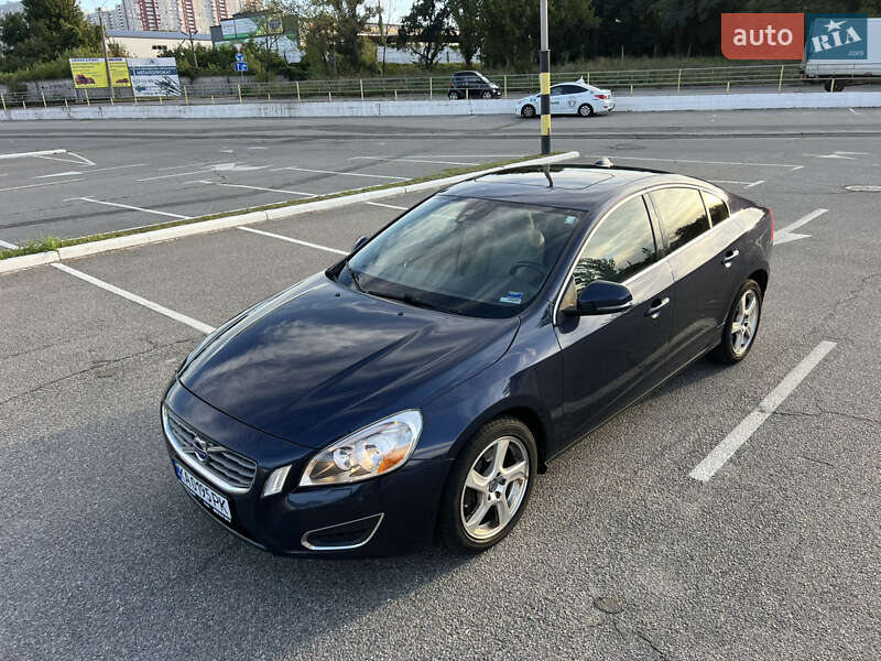 Седан Volvo S60 2012 в Киеве фото 2 Седан Volvo S60 2012 в Киеве