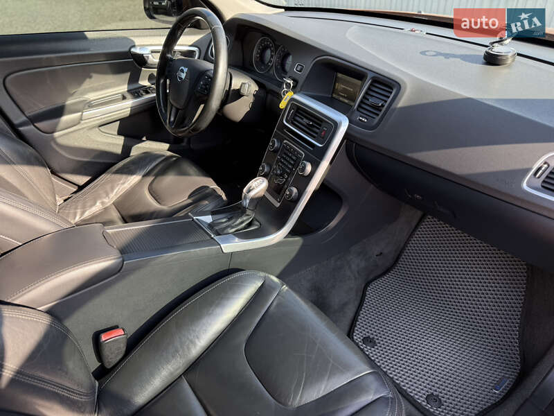 Седан Volvo S60 2012 в Хмельницком фото 19 Седан Volvo S60 2012 в Хмельницком