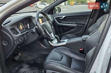 Седан Volvo S60 2017 в 