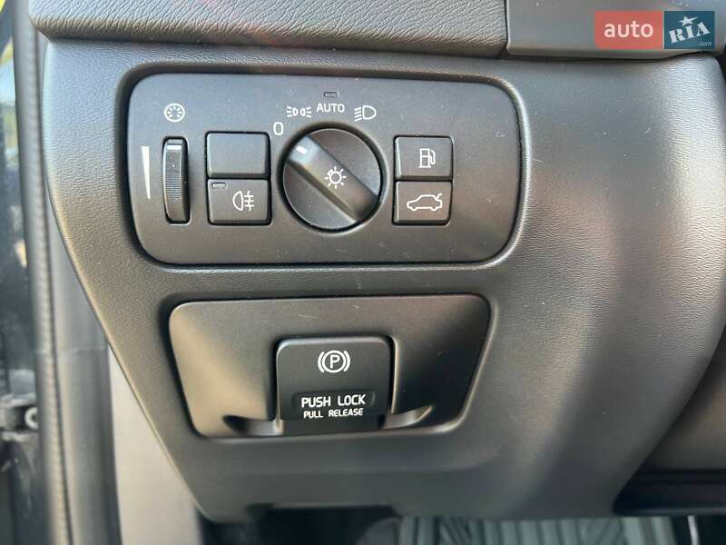 Седан Volvo S60 2013 в Києві
