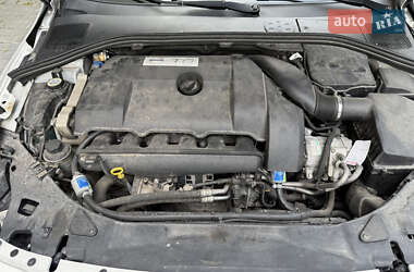 Седан Volvo S60 2013 в 