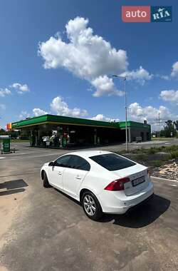 Седан Volvo S60 2011 в 