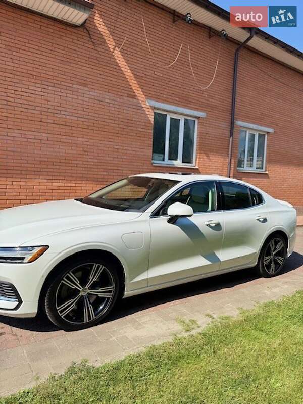 Седан Volvo S60 2020 в Києві фото 8 Седан Volvo S60 2020 в Києві