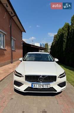 Седан Volvo S60 2020 в 