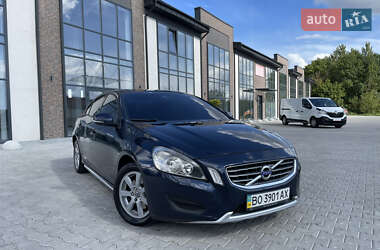 Седан Volvo S60 2011 в 
